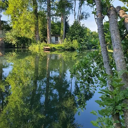 Le Moulin D'ane A Проживание в семье *